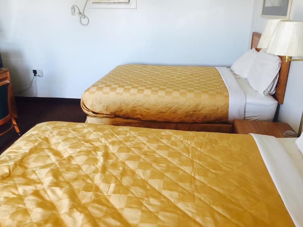 Hickman'S Motel Аспермонт Экстерьер фото